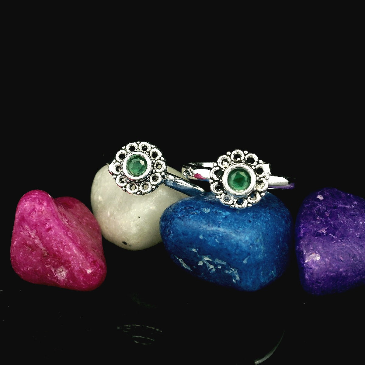 Captivating gemstones silver toe rings - Silvenca