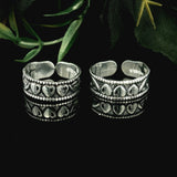 Delicate heart silver toe rings - Silvenca