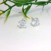 Elegant Diamond Stud Earrings - Silvenca