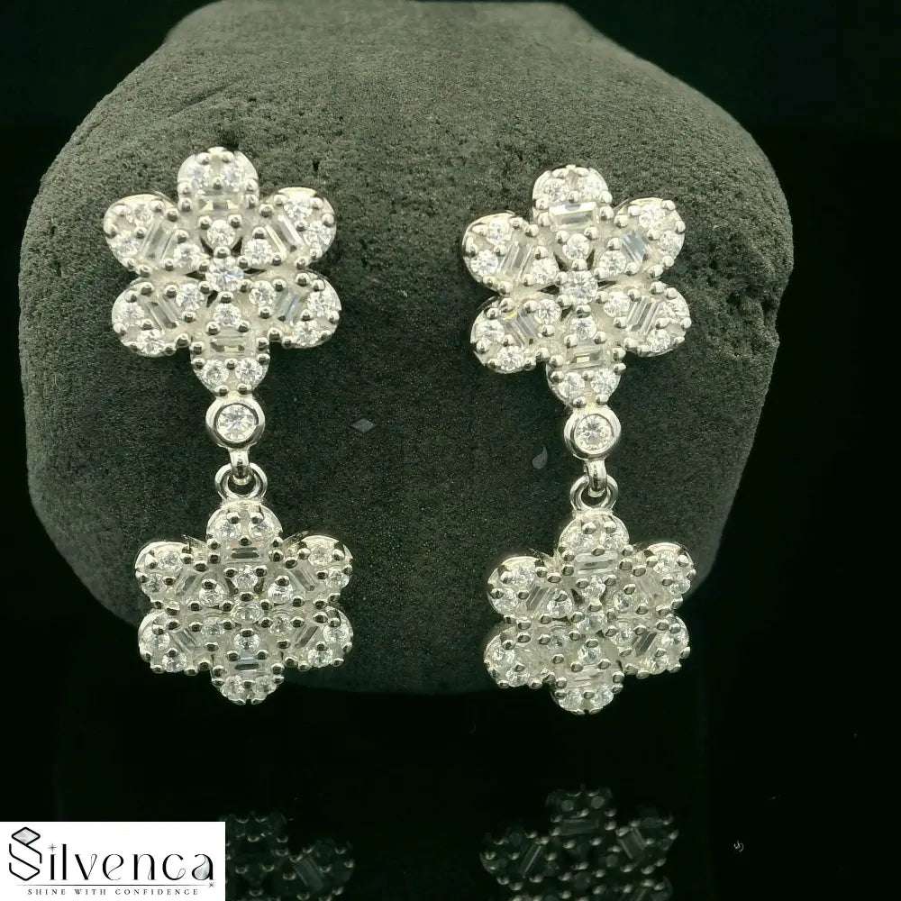 Elegant Floral Silver Necklace - Silvenca