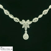 Elegant Silver Necklace with Floral Design - Silvenca