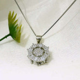 Elegant Silver Pendant with Sparkling Details - Silvenca