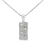 Elegant Silver Pendant with Sparkling Details - Silvenca
