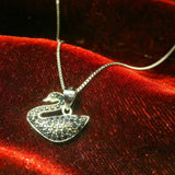 Elegant Black Swan Pendant - Silvenca