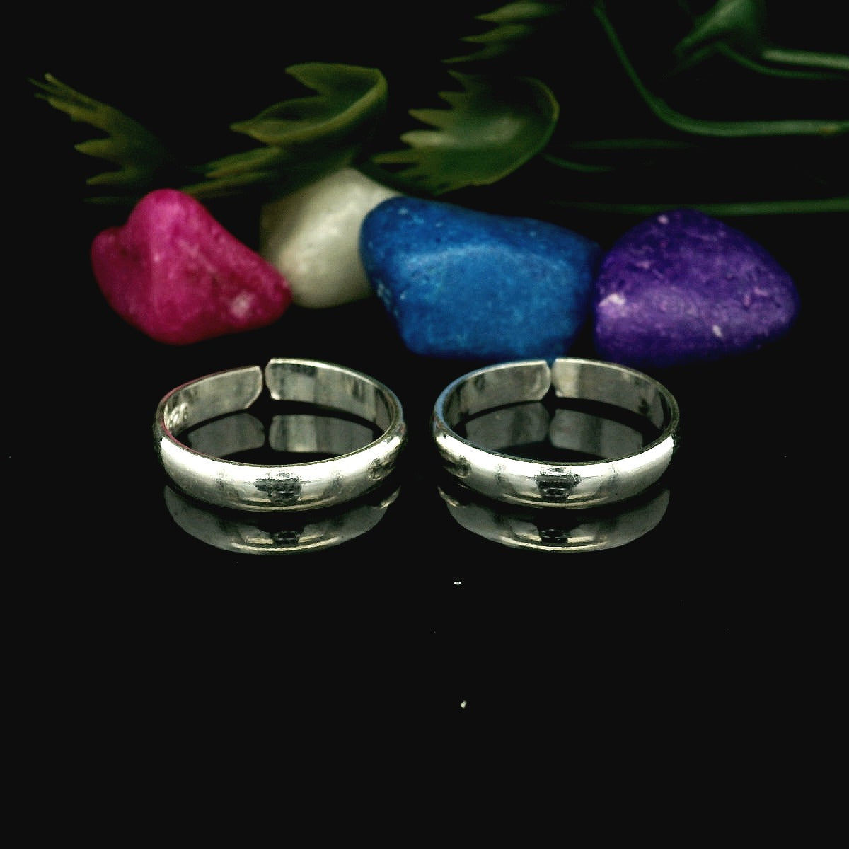 Sleek design silver toe rings - Silvenca