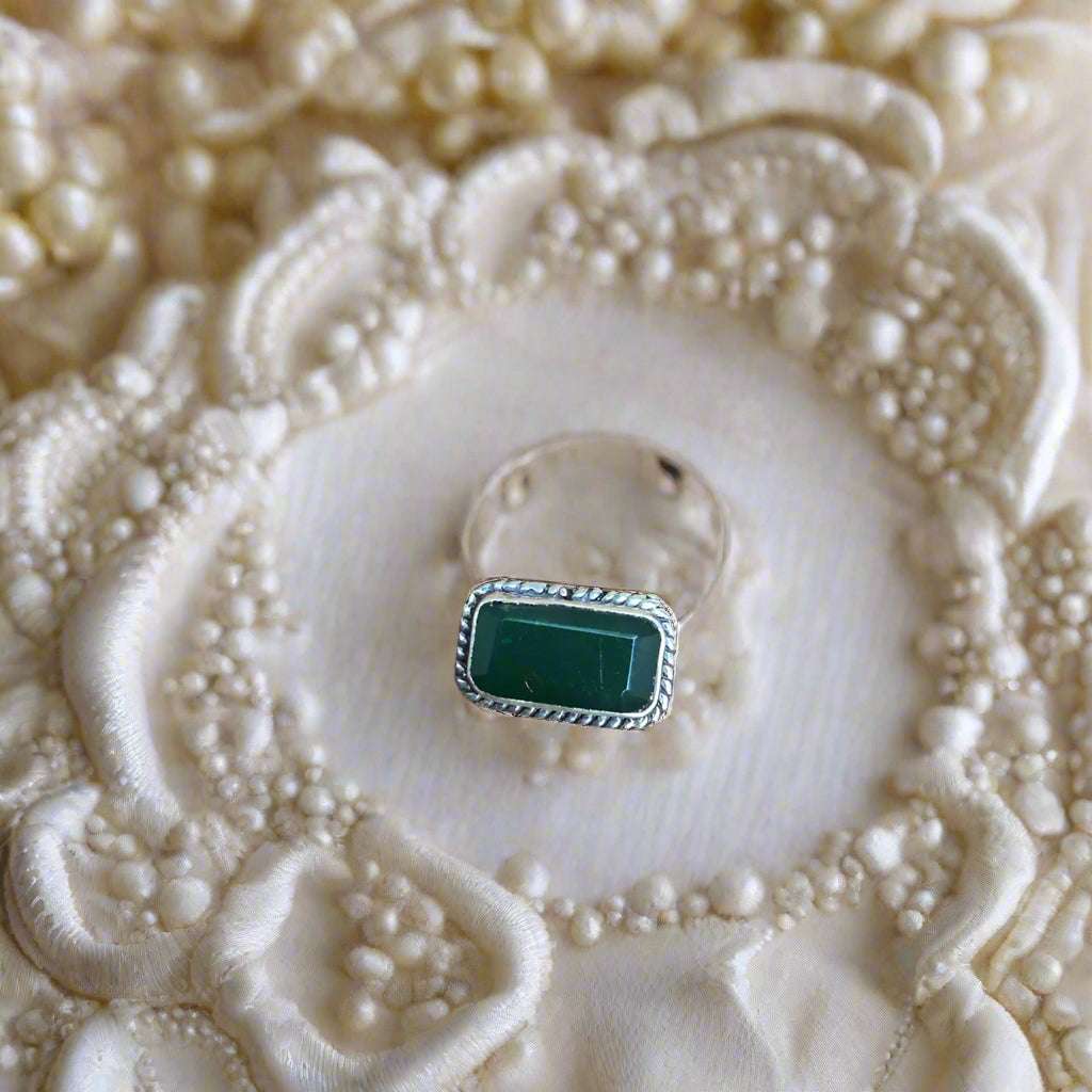 Stunning Green Gemstone Ring - Silvenca