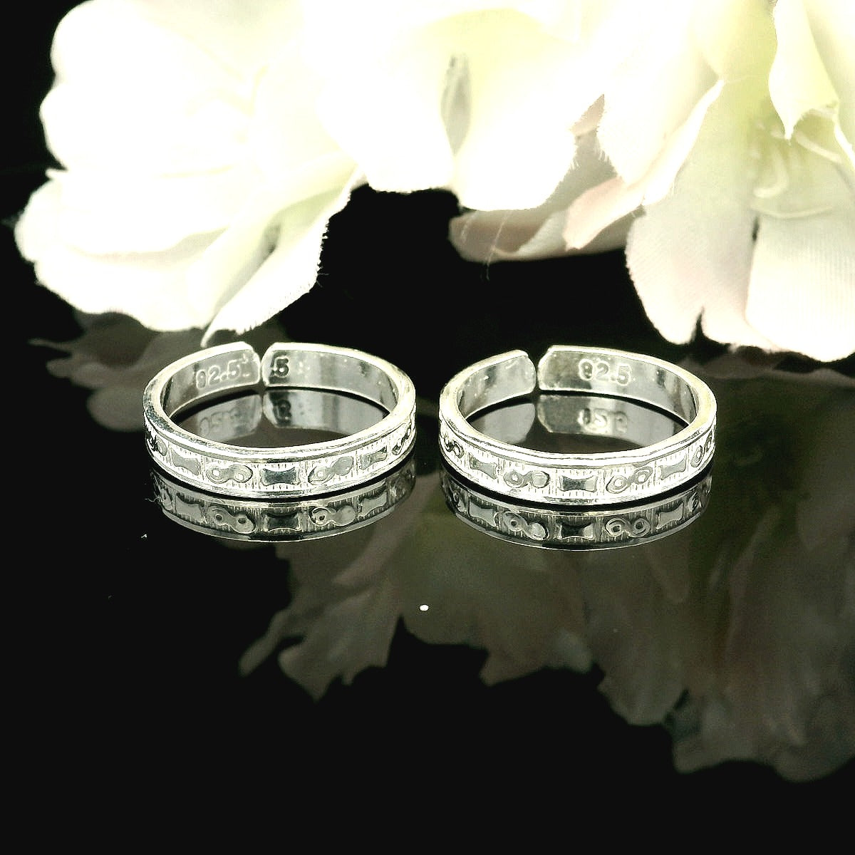 Versatile silver toe rings - Silvenca