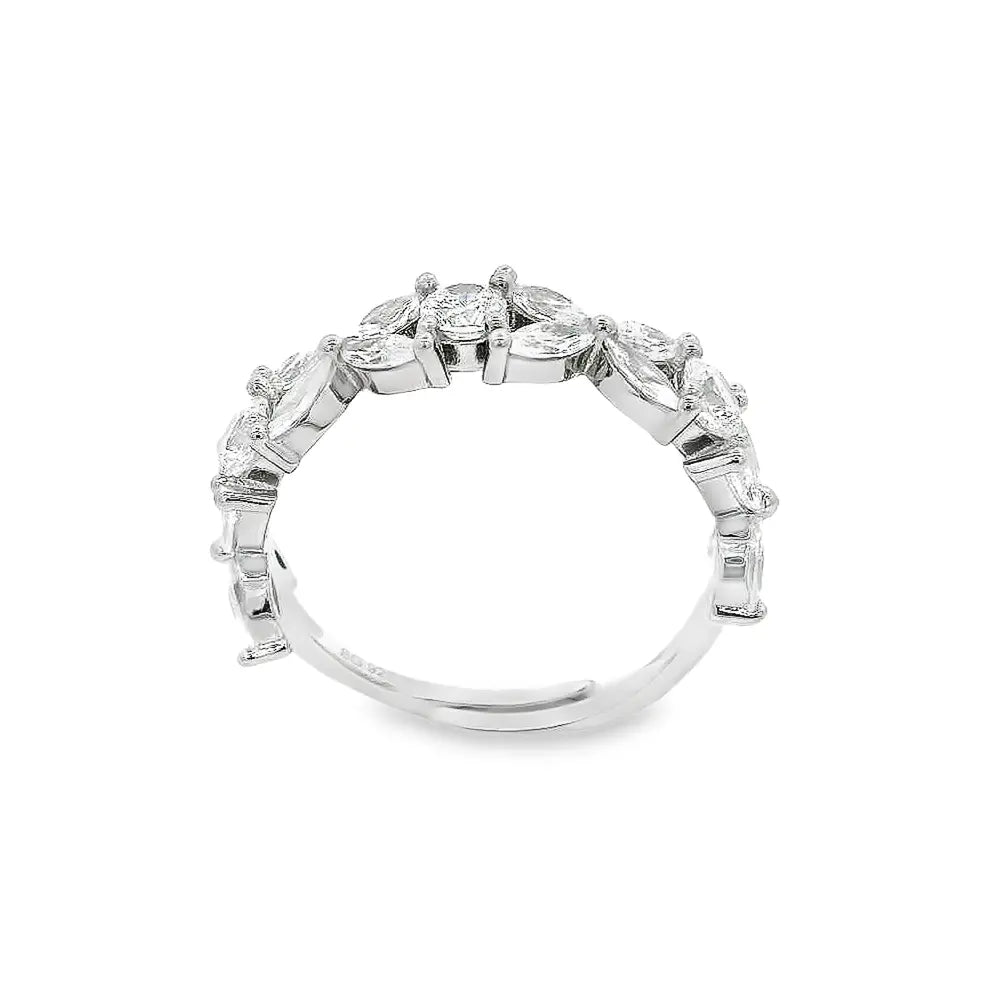 Elegant Silver Ring with Sparkling Stones - Silvenca