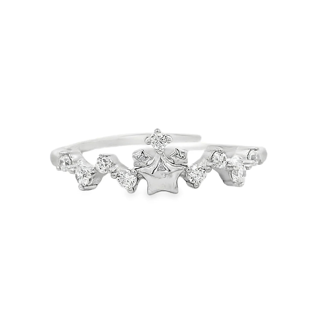 Elegant Silver Ring with Sparkling Diamonds - Silvenca