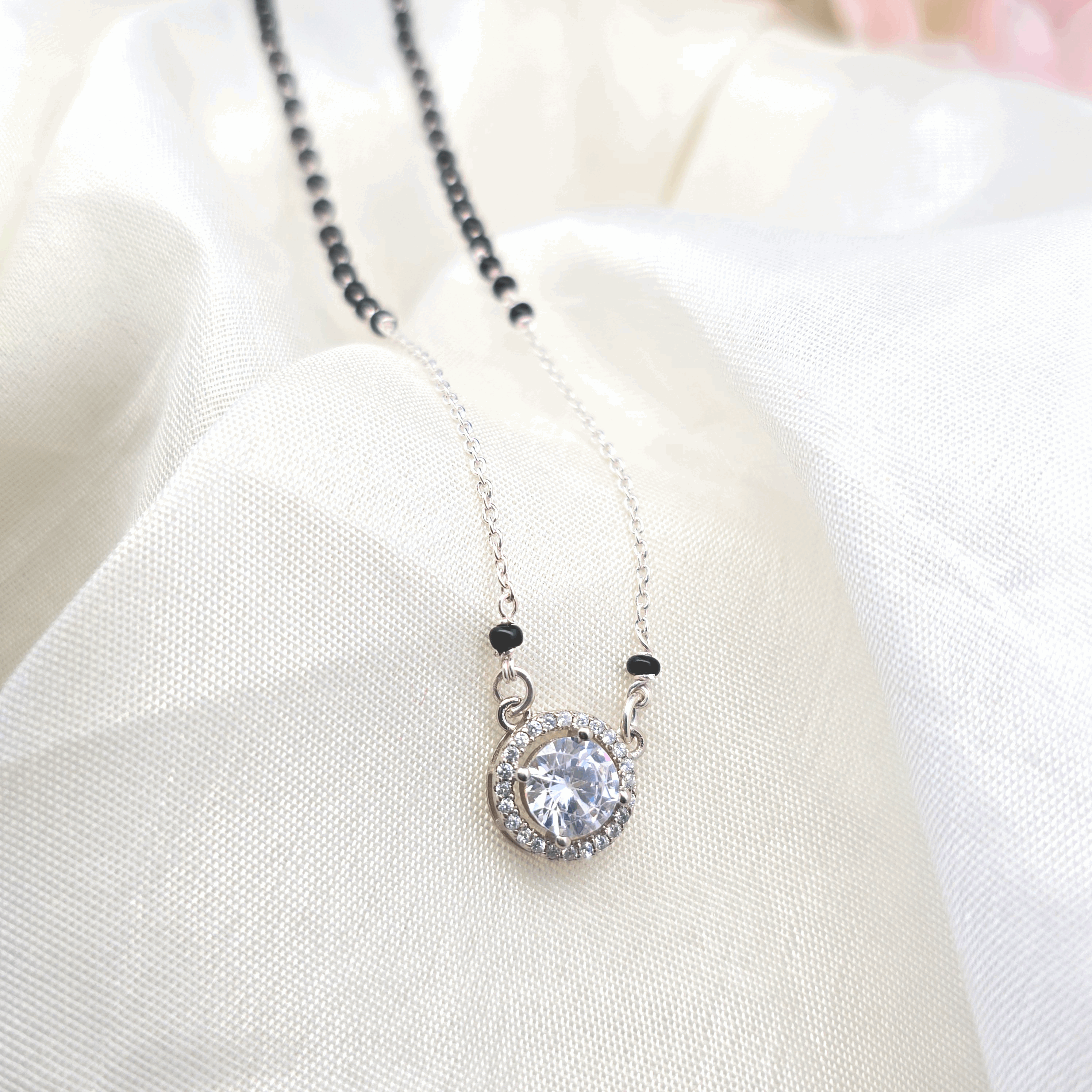 Elegant Silver Pendant with Sparkling Gemstone - Silvenca