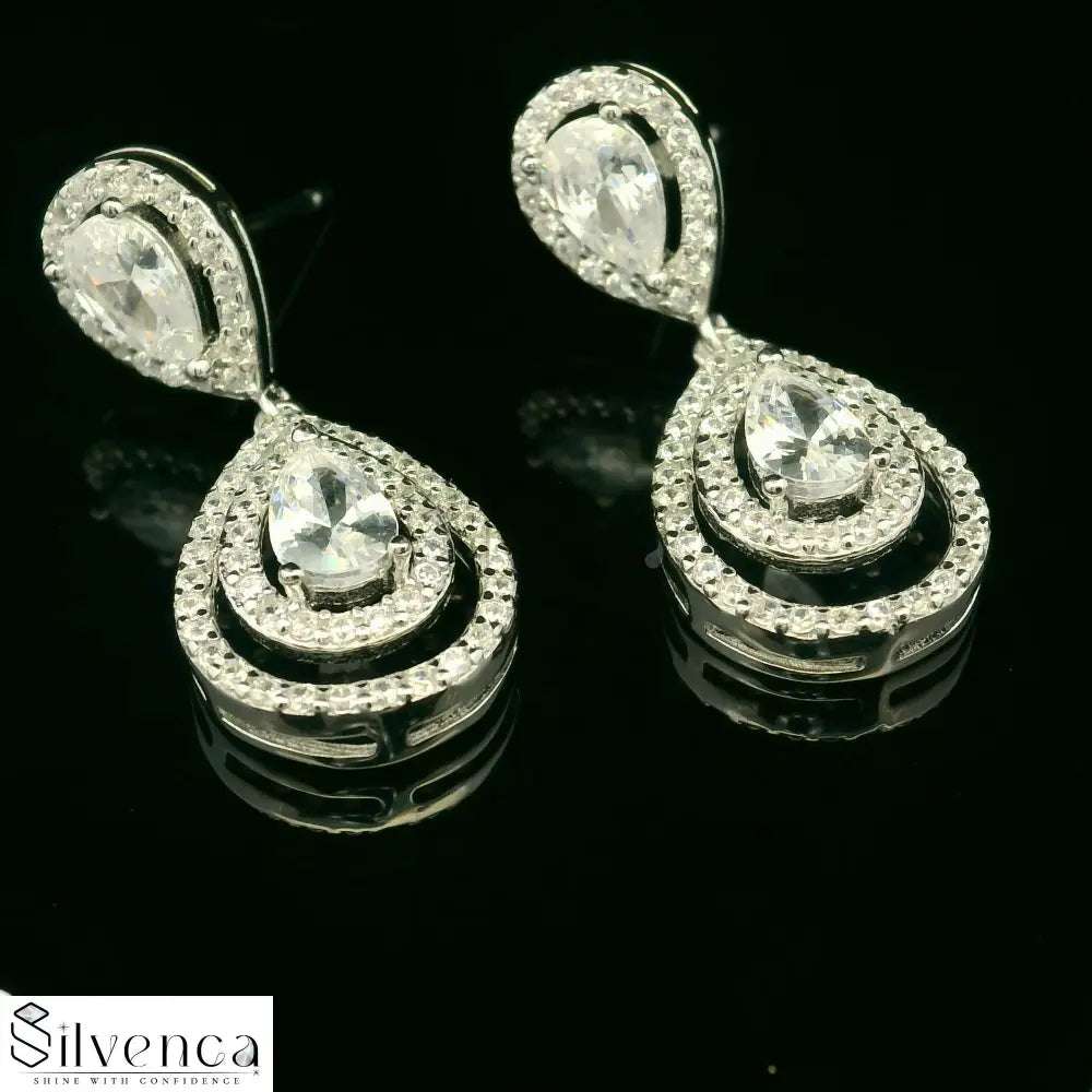 Elegant Silver Pendant with Sparkling Stones - Silvenca