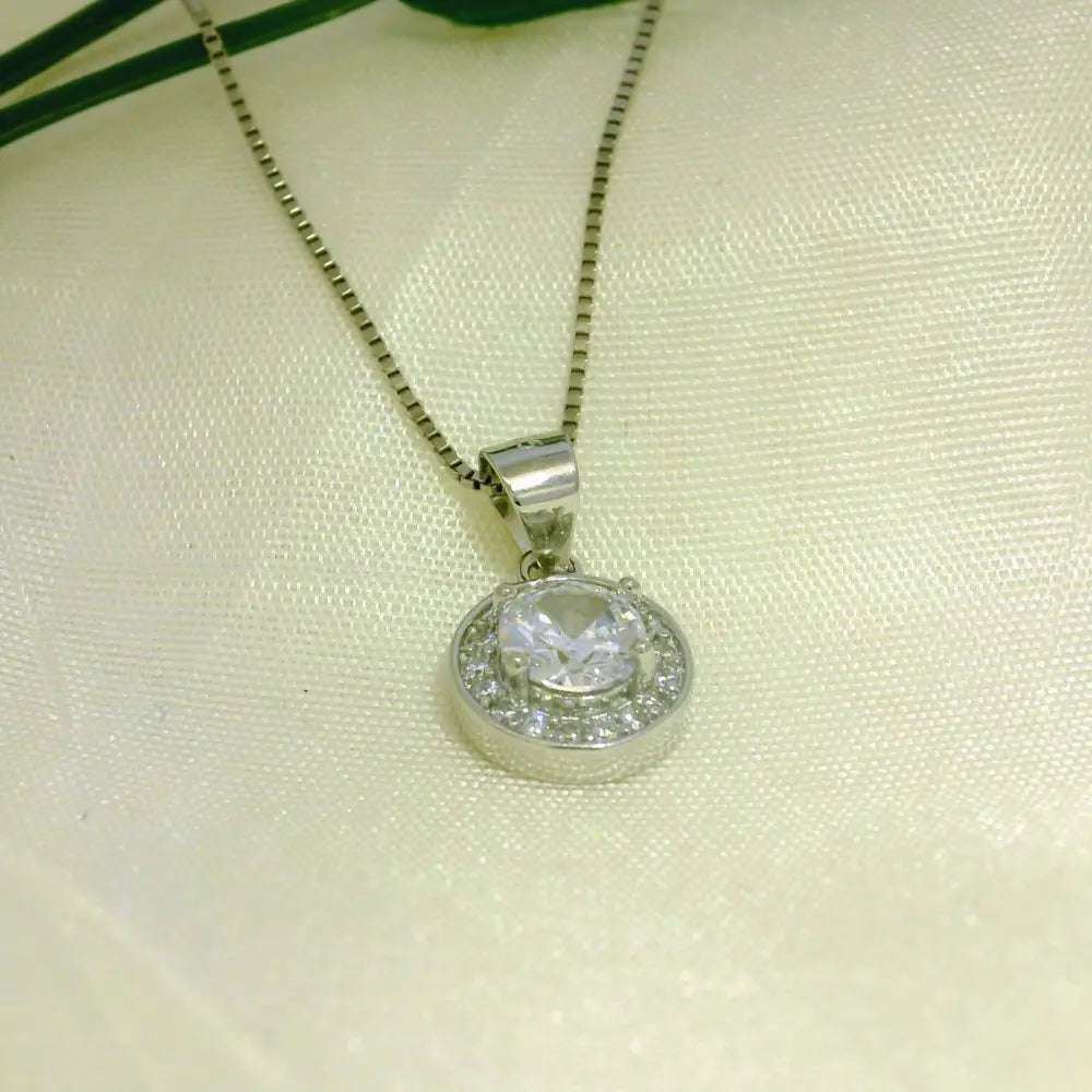 Elegant Silver Pendant with Sparkling Gemstone - Silvenca