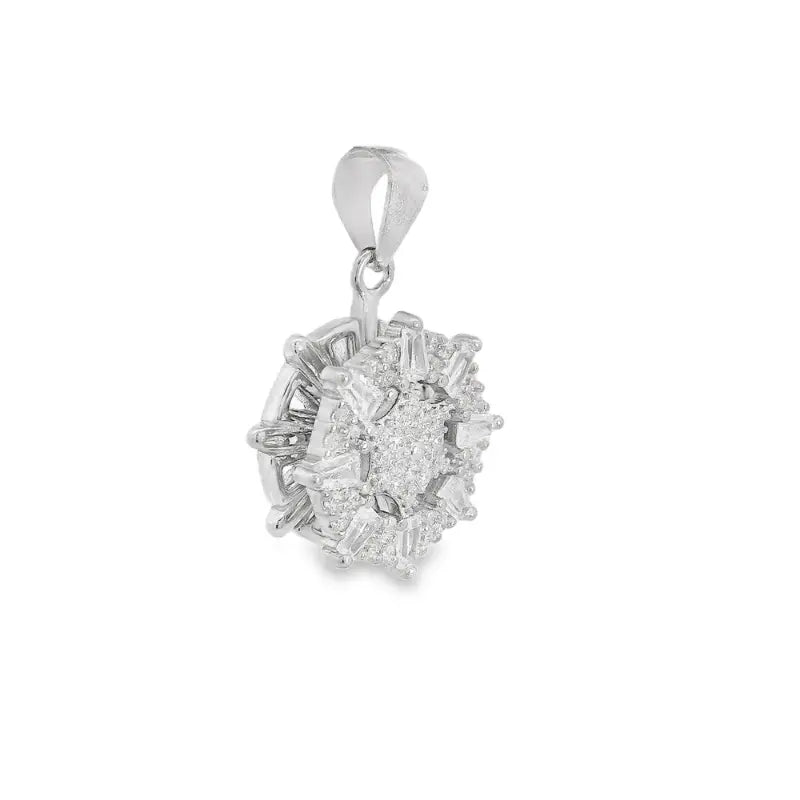 Elegant Silver Pendant with Sparkling Details - Silvenca